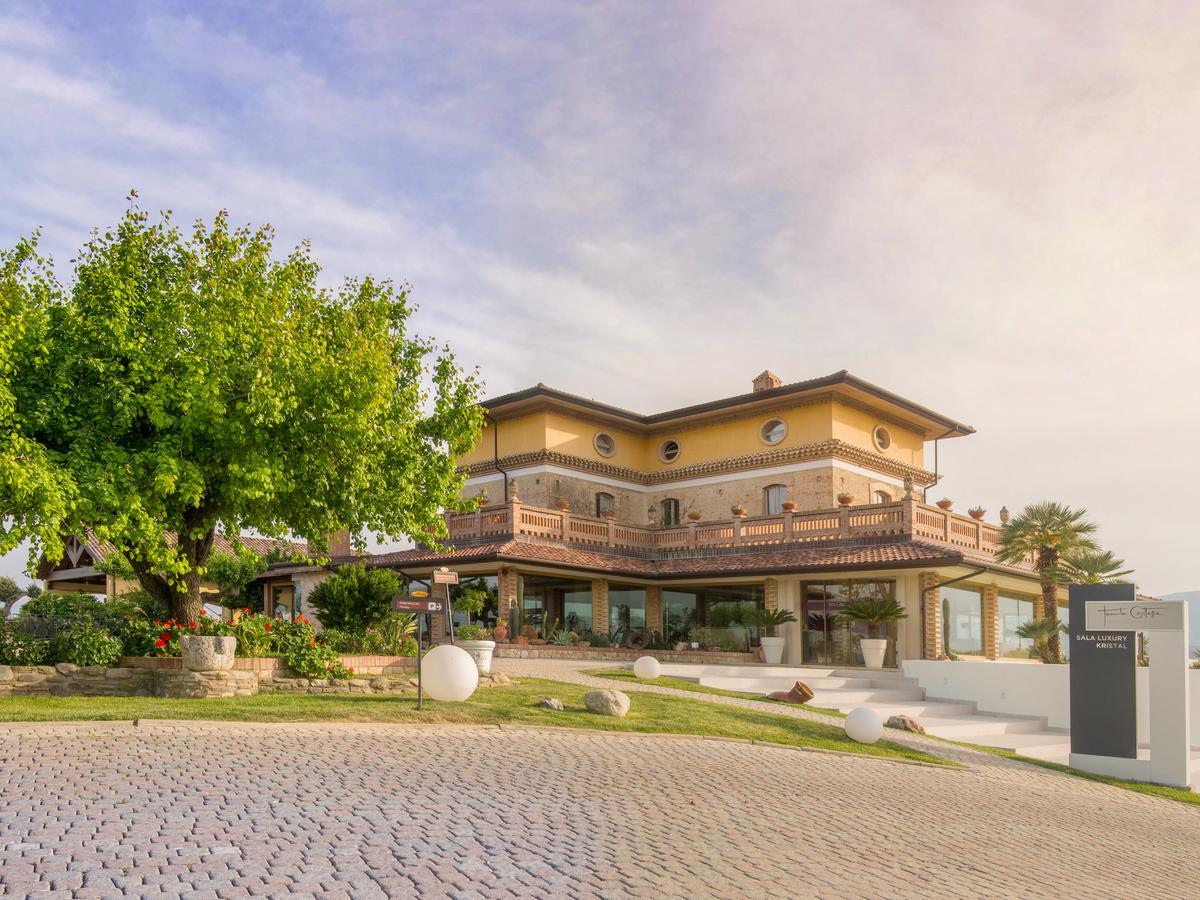 Una Hotels Tenuta Contessa Farm & Spa Cosenza Montalto Uffugo Dış mekan fotoğraf